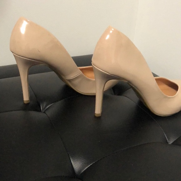 New York and Company 4” heels beige/nude - Picture 3 of 9